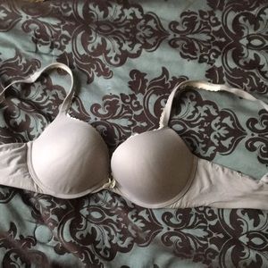 Victoria’s Secret Body By Victoria Push-Up Bra